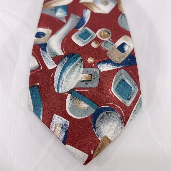 Carlos Tomasini - Red Multi Abstract Geometric Shapes Men’s Silk Necktie ⭐️ EUC - Picture 2 of 6